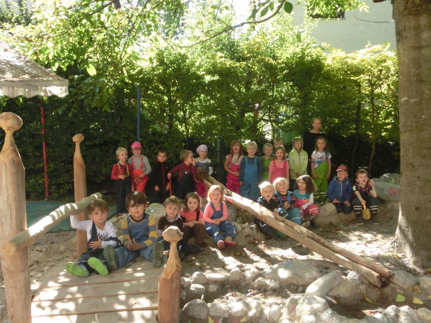 Aufbau unseres neuen Wasserspielplatzes Aufbau unseres neuen Wasserspielplatzes